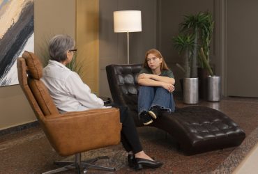 authentic-scene-young-person-undergoing-psychological-therapy (2)
