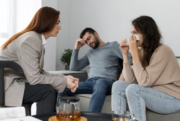 medium-shot-woman-crying-therapy (1)